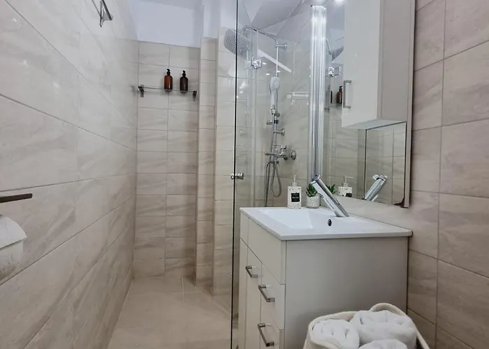 Center 2rooms Calea Victoriei Апартаменти *