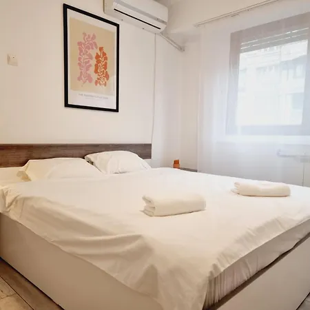 Center 2rooms Calea Victoriei דירה *